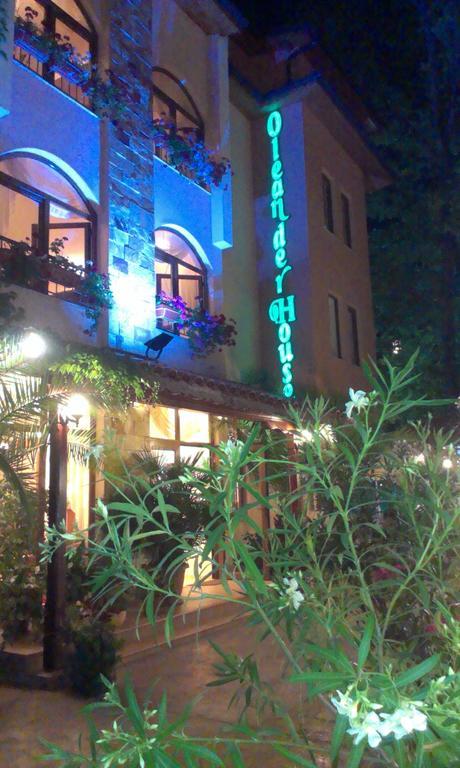 Oleander House And Tennis Club 3*