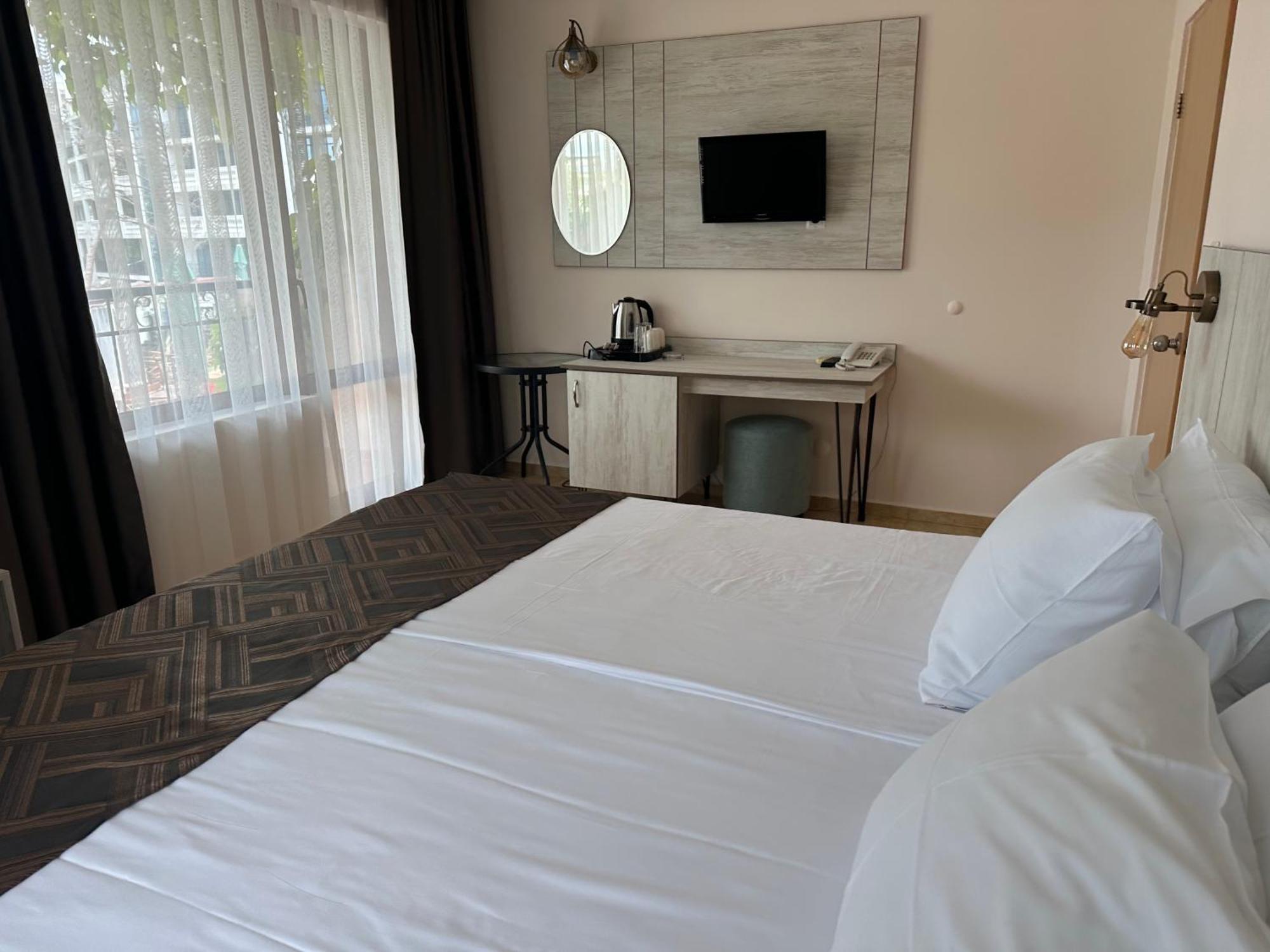 Oleander House And Tennis Club Hotel 3*
