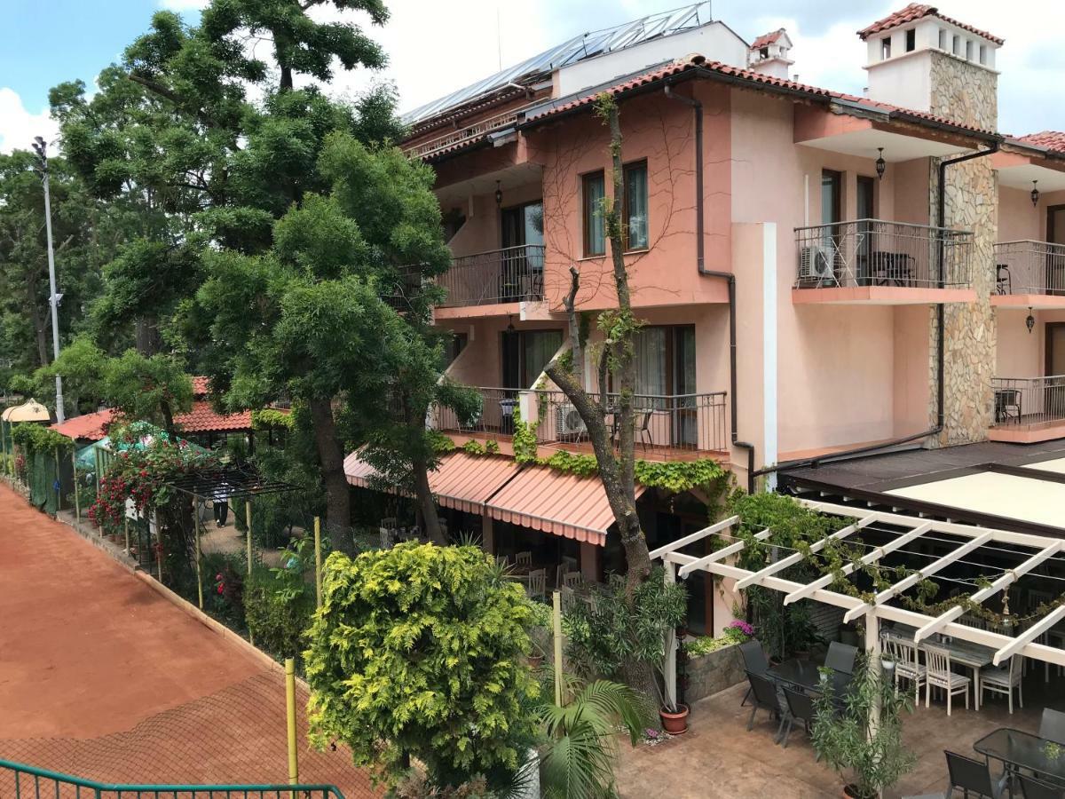 Hotel Oleander House And Tennis Club