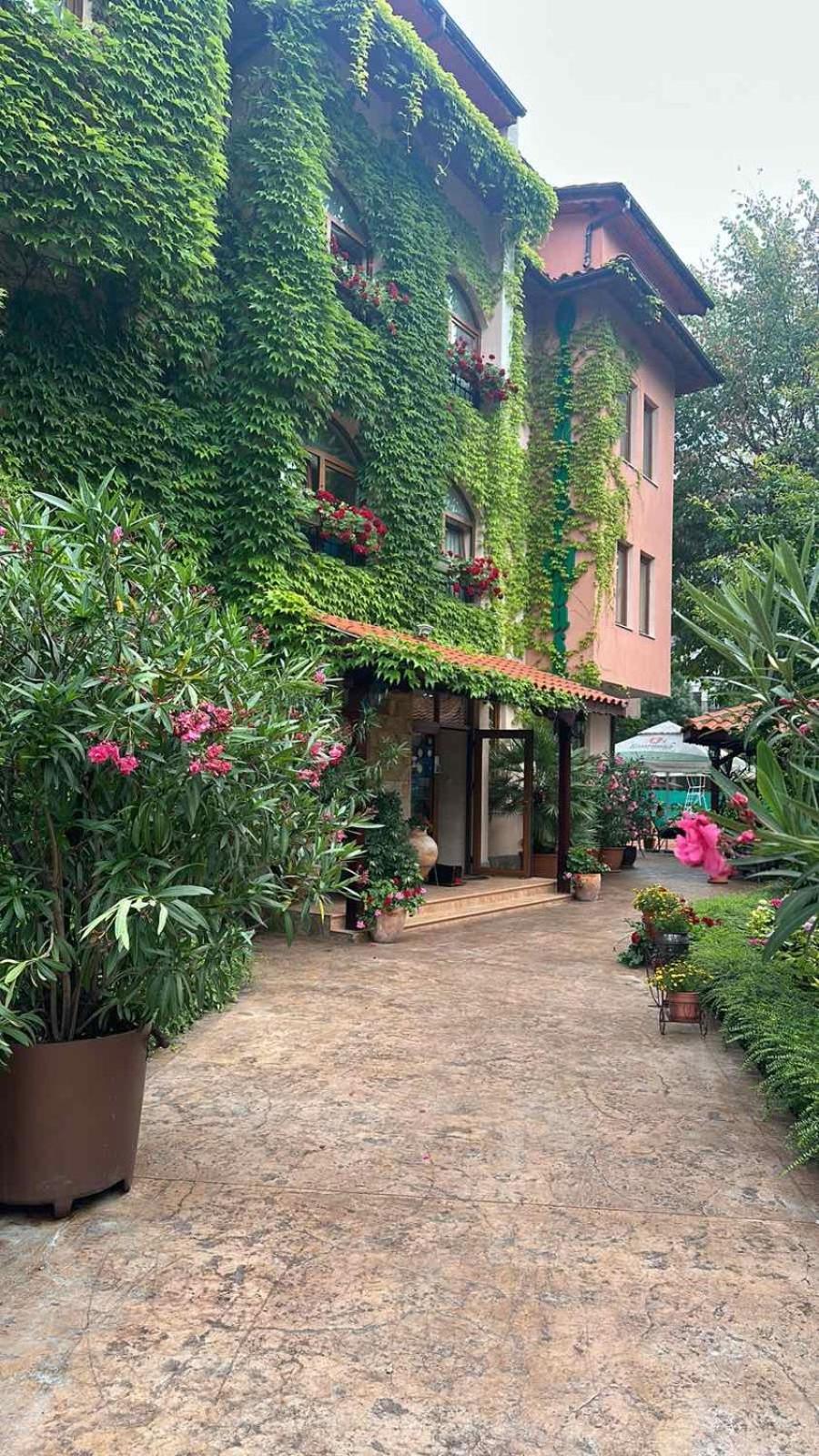 Hotel Oleander House And Tennis Club 3*