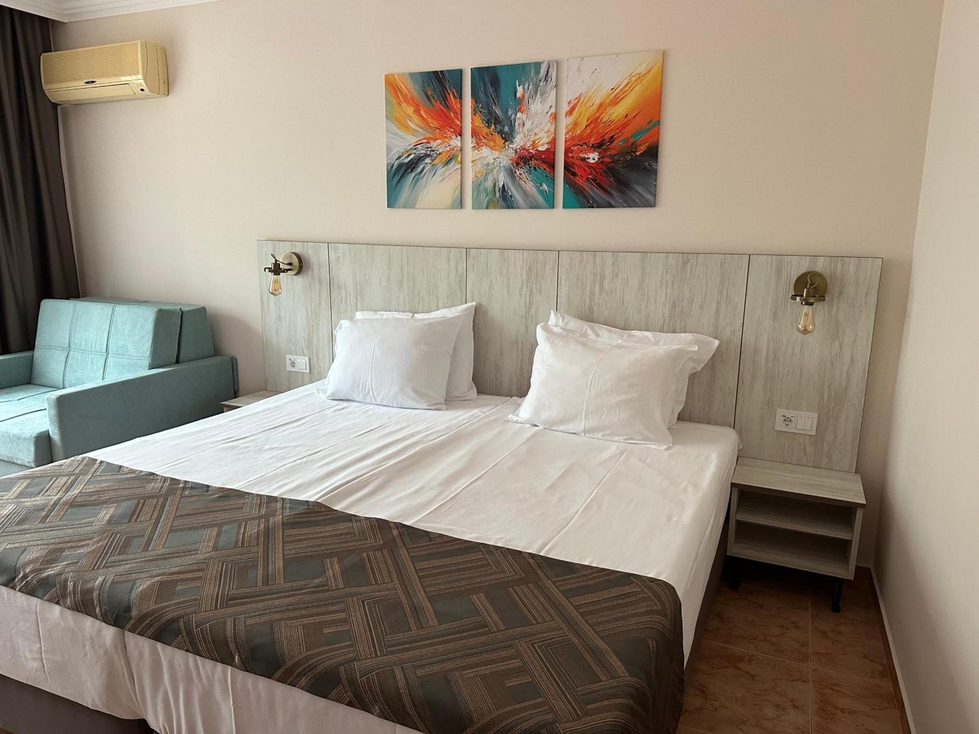 Hotel Oleander House And Tennis Club