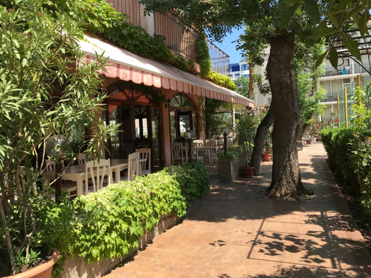 Oleander House And Tennis Club Hotel 3*