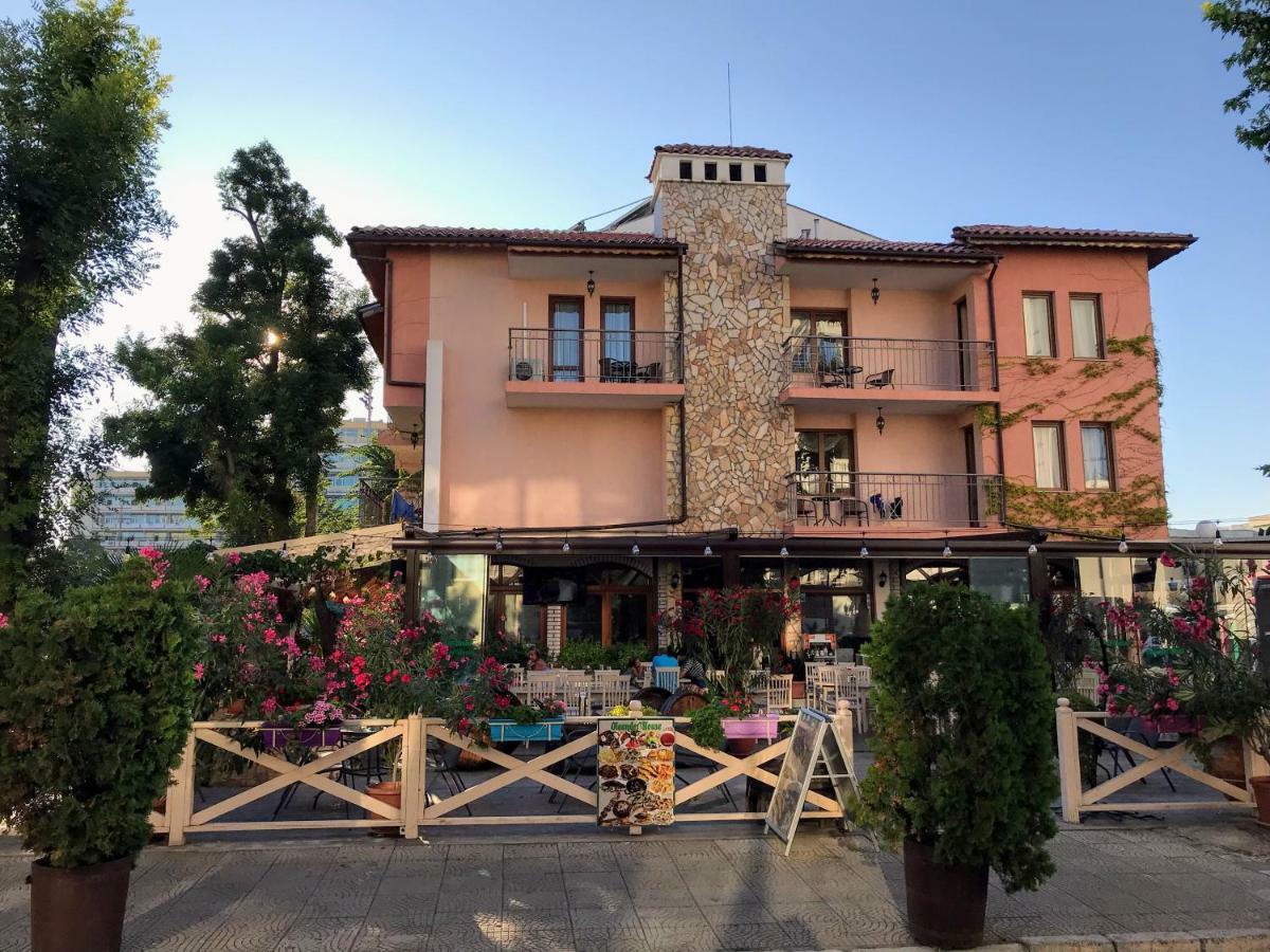 Oleander House And Tennis Club 3*